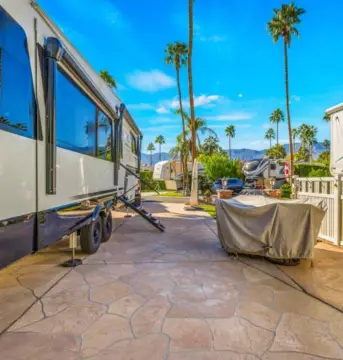 Upgraded Lot in Cathedral City