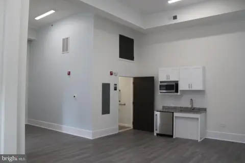 Downtown Woodstock Commercial Space Available