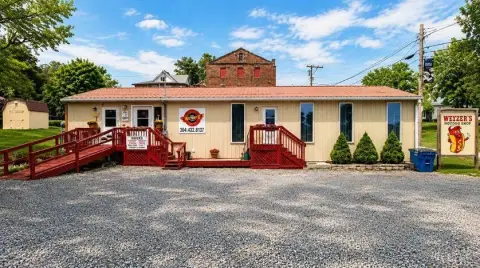 Turn-Key Restaurant with Apartment