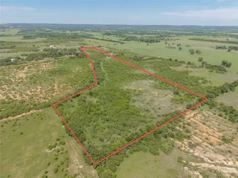 Unrestricted Land in Early, Texas