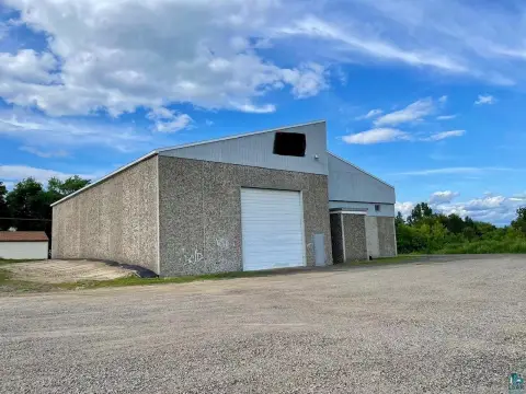 Chisholm Commercial Property on Highway