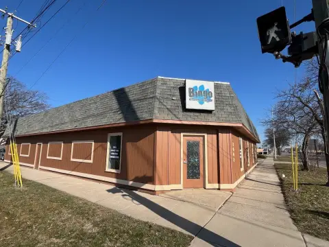 Three-Unit Retail Building