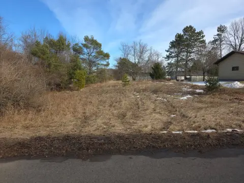 Residential Lot in Gresham, WI
