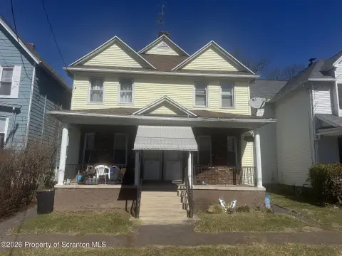 Scranton Duplex in Pinebrook