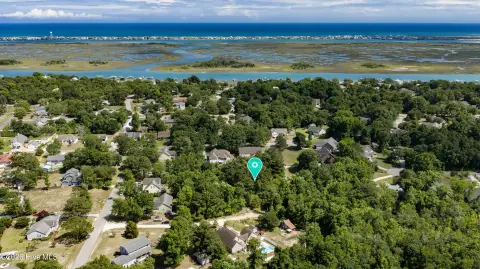 Wooded Homesite in Quiet Hampstead