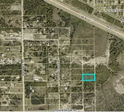 Versatile Land Parcel in Fort Myers