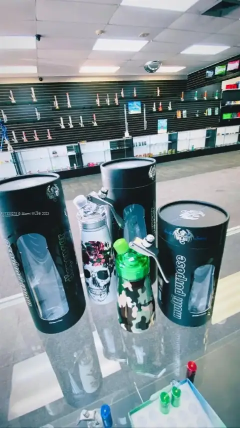 Established Smoke Shop in Fort Lauderdale