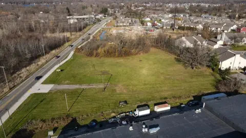 Commercial Land with 450-Foot Frontage