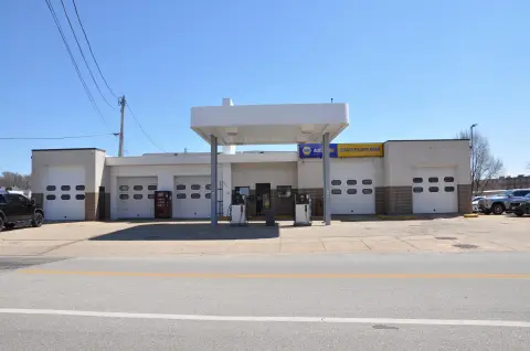 Full-Service Gas Station and Repair