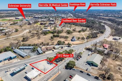 Prime Commercial Lot in Kerrville