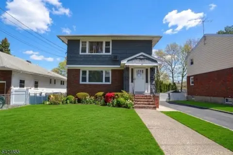 Multi-Family in Desirable Athenia Section