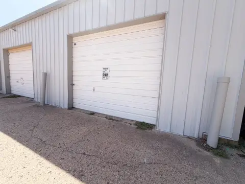 Warehouse Space With Drive-In Access