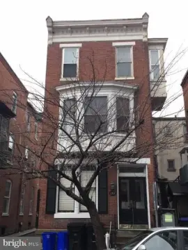 Harrisburg Triplex: Investment Opportunity