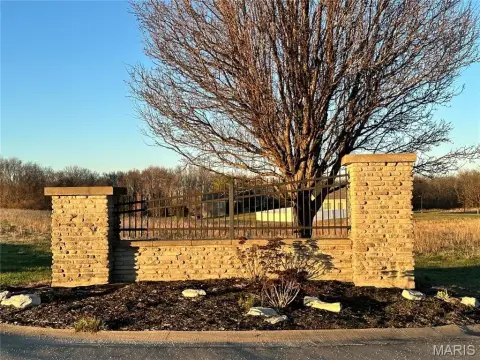 Gillespie Land in Turtle Creek