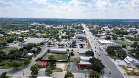 Retail-Zoned Commercial Land