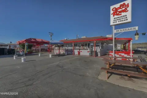 Mixed-Use Property with Restaurant