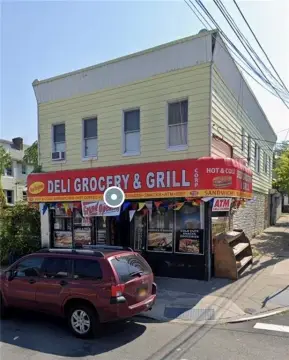 Mixed-Use Property in Richmond, NY