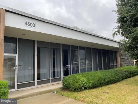 BROOKHAVEN, PA Commercial Space