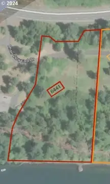 Cathlamet Land with River Views