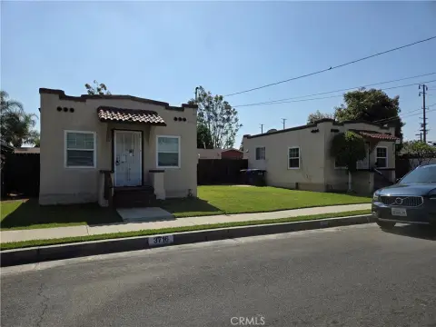 Duplex with Private Yards