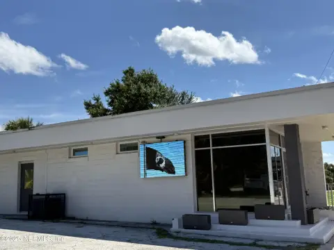 Downtown Jacksonville Office with Parking