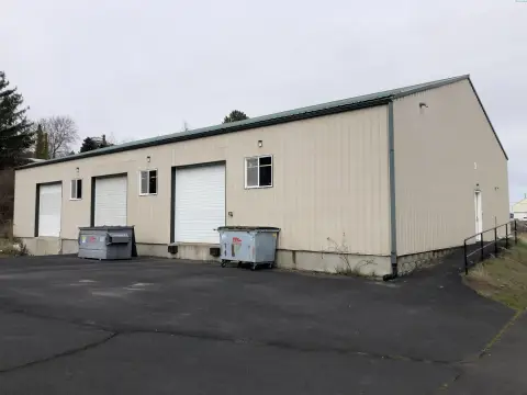 Warehouse with Three Bay Doors
