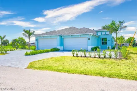 Waterfront Villa in Cape Coral