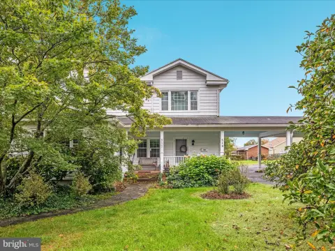 Victorian Multifamily Home in Woodstock