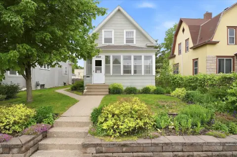 Move-In Ready Duplex For Sale