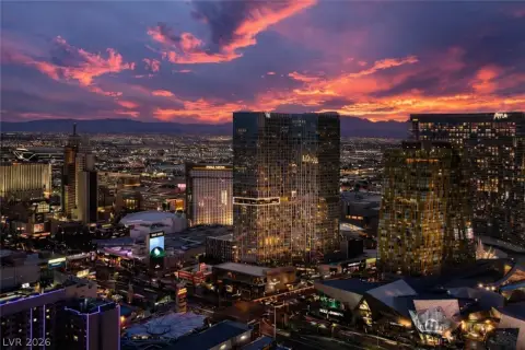 Las Vegas High-Rise Condo