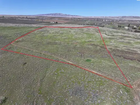 Acreage with Pressurized Irrigation Rights