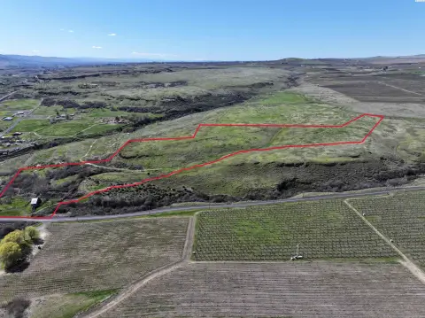 Residential Agriculture Acreage with Creek