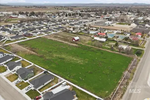 6.2 Acres in Fruitland, ID