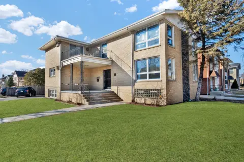 Riverside Income-Producing Three-Unit Building