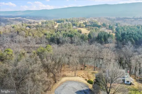 Riverfront Cul-de-Sac Building Lot