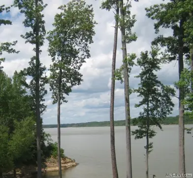 Waterfront Lot in Buffalo Estates