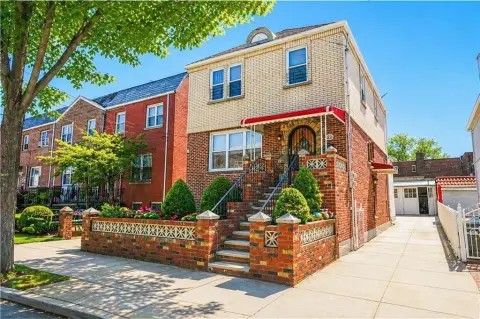 Brooklyn Multifamily Home with Parking