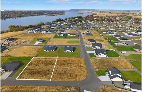 Residential Land in Spencer Estates