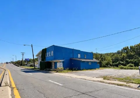 Office Building with Upstairs Apartment