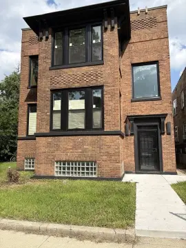Renovated Duplex With 6-Car Garage