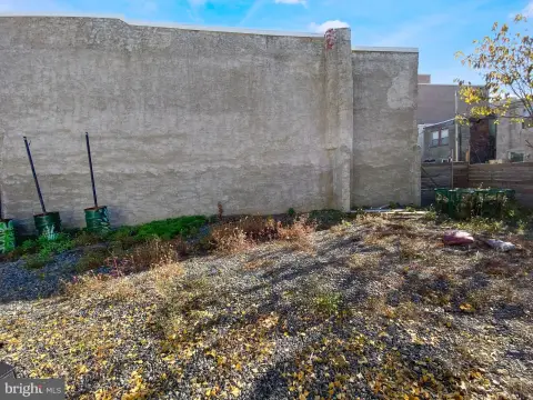 CMX2 Zoned Development Opportunity