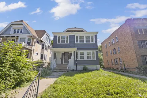 Refreshed 3/3 Duplex with 3-Car Garage