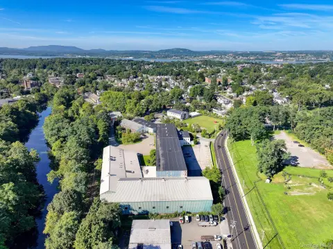 Renovated Warehouse with Clear Height