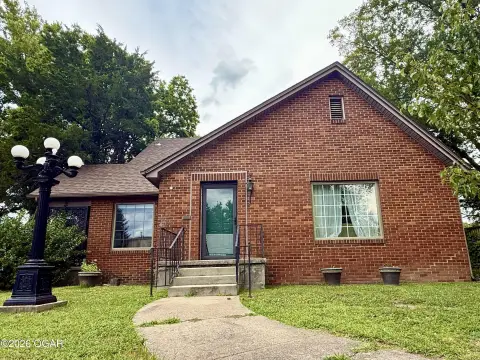 Leased Duplex with In-Law Suite