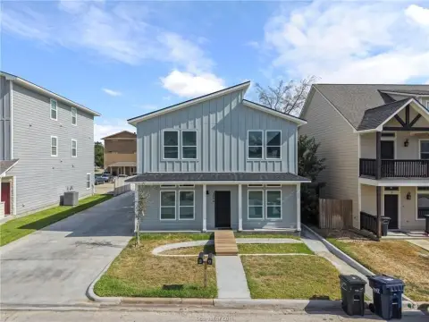 Duplex with Ensuite Bedrooms