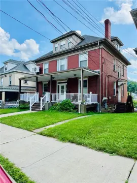 Renovated Duplex with Parking