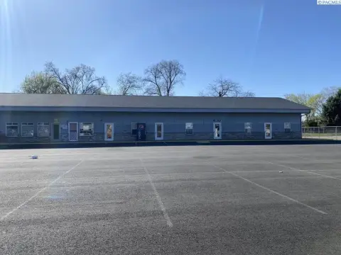 Day Care Property with Four Entrances