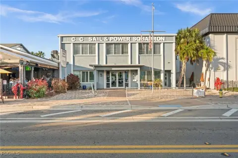 Versatile Commercial Building in Cape Coral