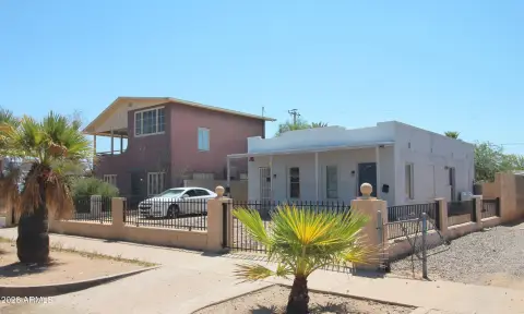 Fenced Duplex Near Downtown