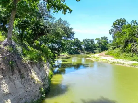 Riverfront Acreage Near Valley Mills